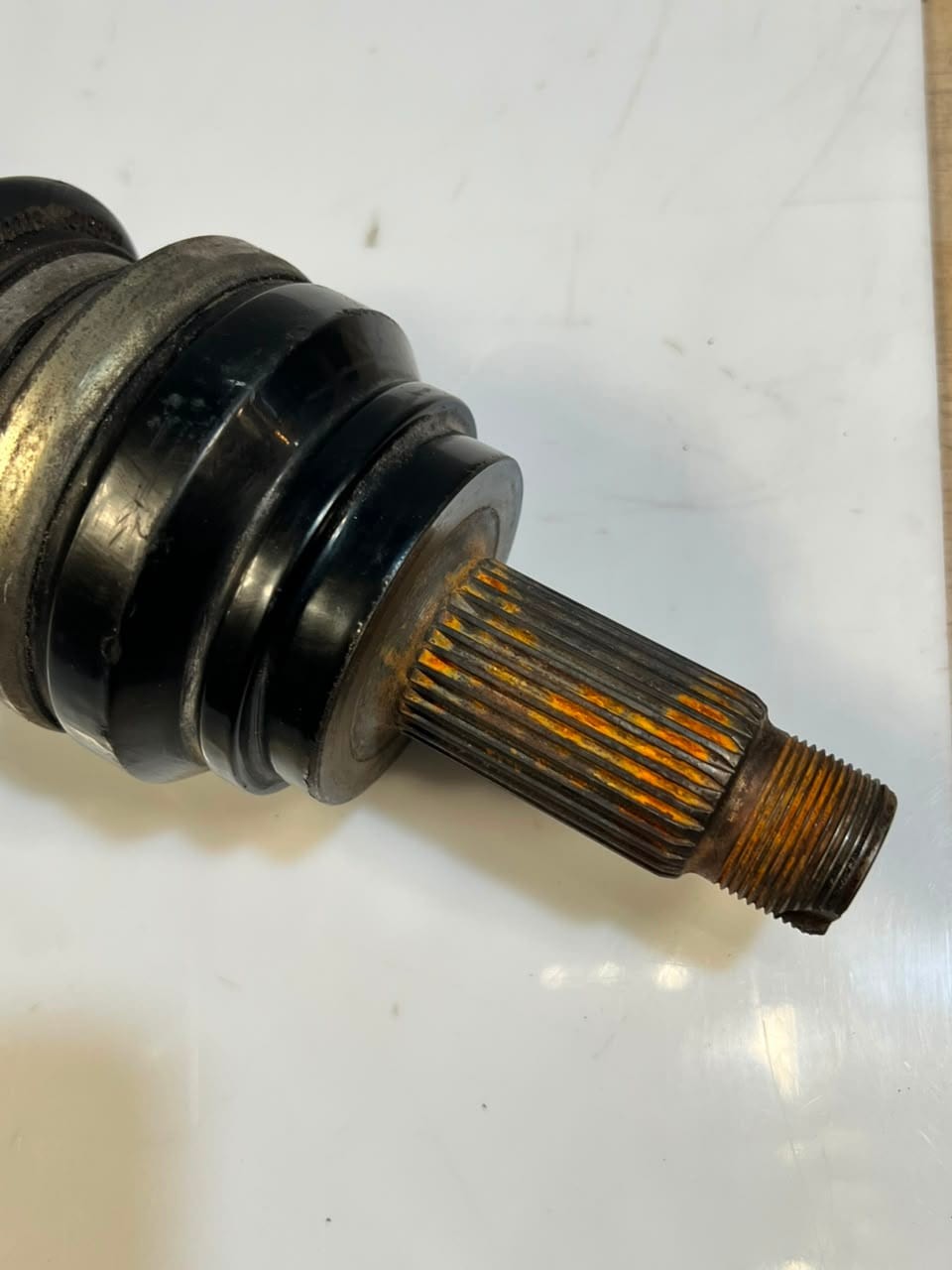 2011-2016 BMW 5 SERIES F10 F11 535i xDrive Rear Right CV Axle Shaft 7581030