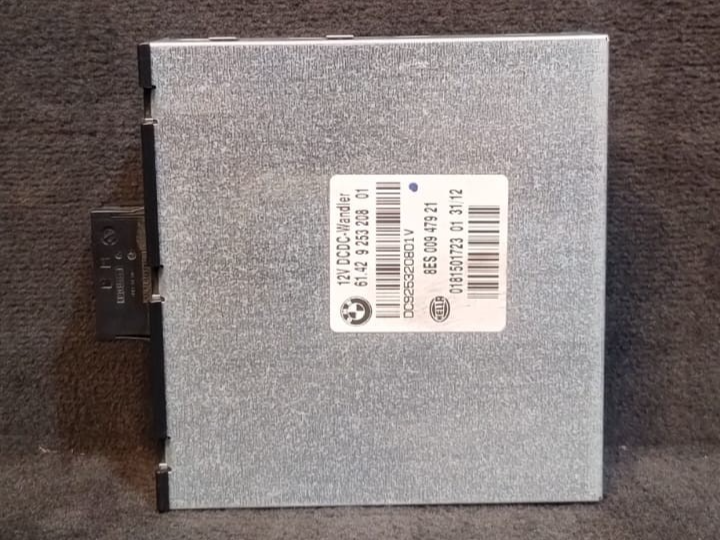 BMW X1 E84  E87 E88 E82 E90 E93 VOLTAGE CONVERTER CONTROL MODULE OEM -9253208