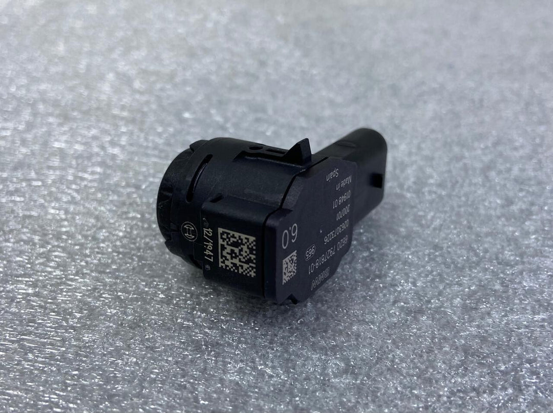 OEM BMW F40 F44 G29 J29 Parking sensor Bosch 6.0 Misano blue 7927818 New