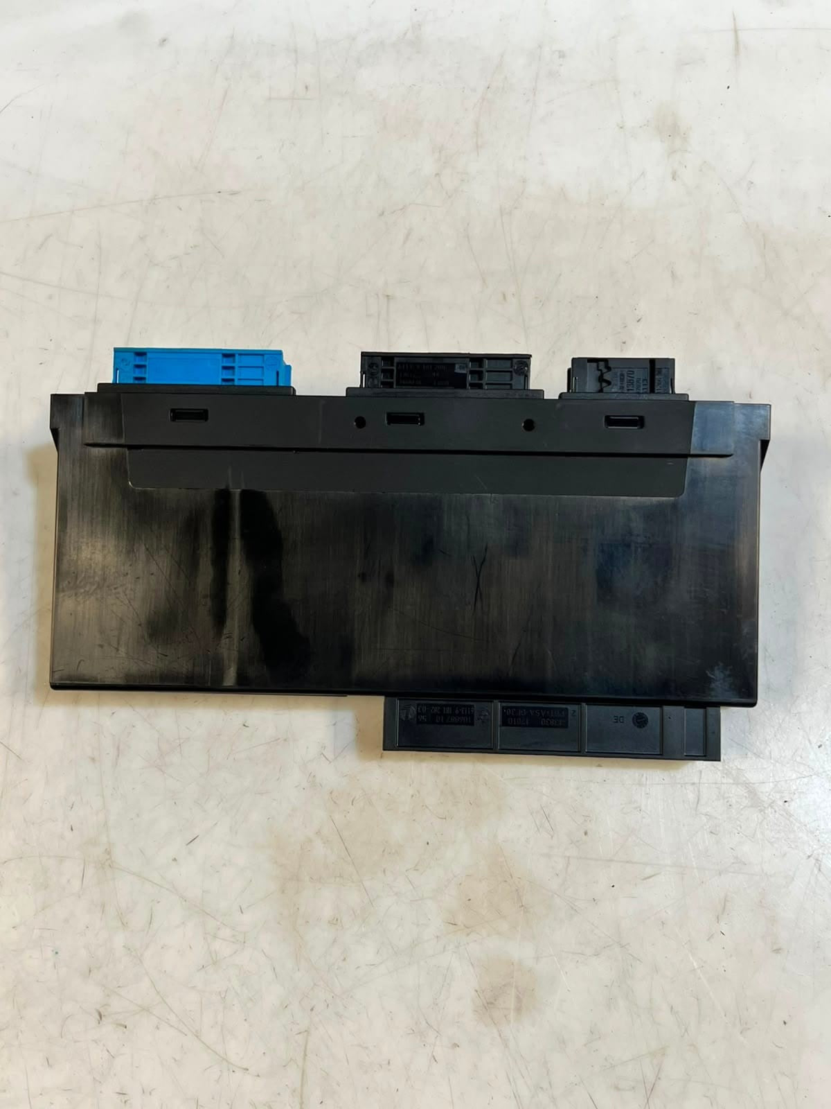 2012-2018 BMW 640i 5 Series F10 and F11 Fuse Junction Control Module 9267467