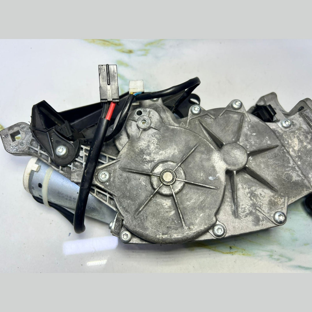Mercedes W204 GLK350 Power Tailgate Liftgate Motor Actuator A212 8203542 OEM