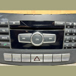 Bild in die Galerieansicht laden, 2012–2014 Mercedes-Benz W212 E-Class Head Unit CD Player A212 9001926 OEM