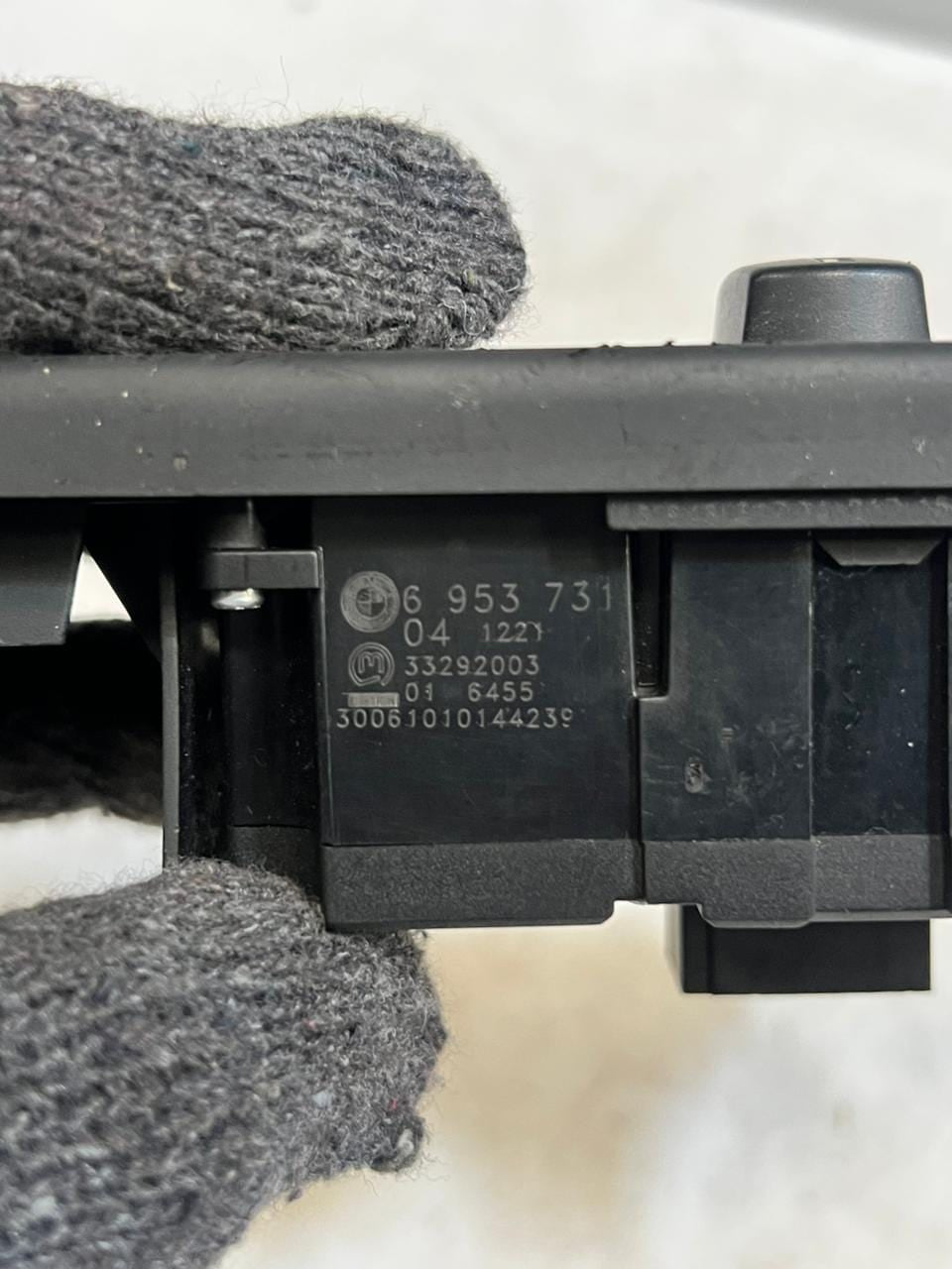 BMW 5 Series E60 E61 E63 E64 Headlight CONTROL Switch 6953731 OEM
