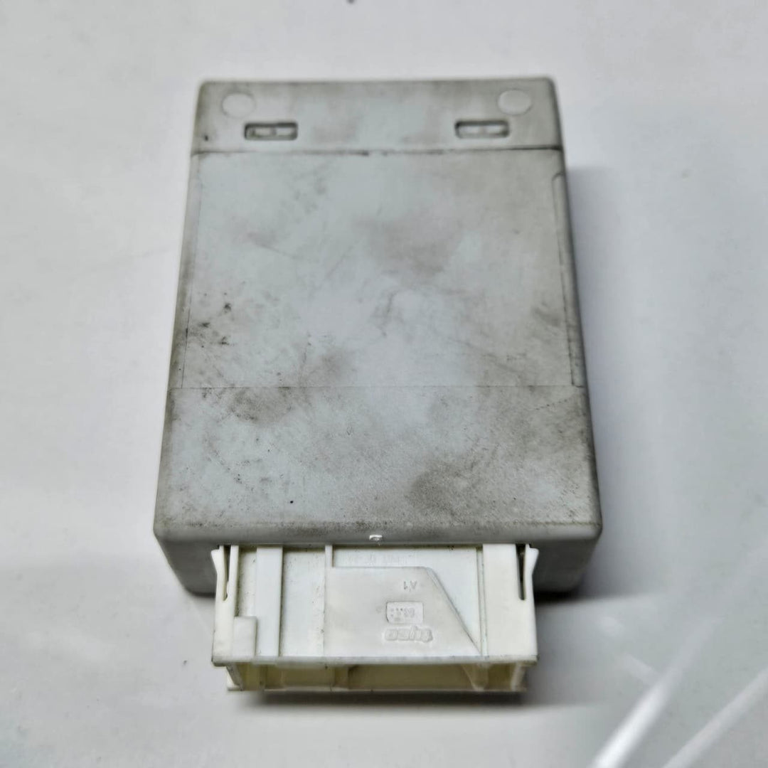 2010-2015 BMW 750i 535i, 550i F07 Air Suspension Control Module 6797090
