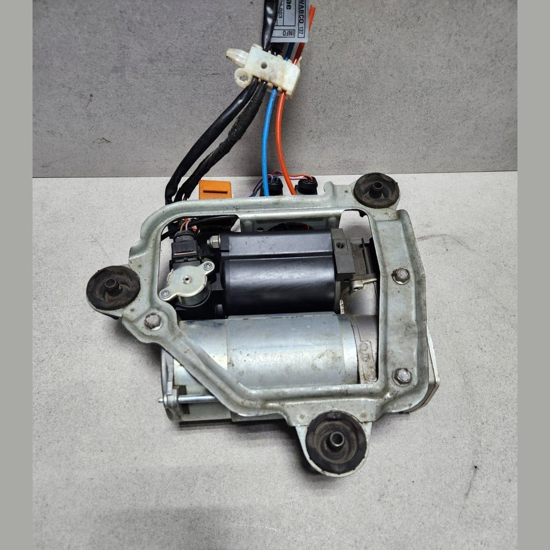 2000-2008 BMW X5 Air Suspension Compressor Pump GP76A60 X5 E53 E65 E66 and 760i
