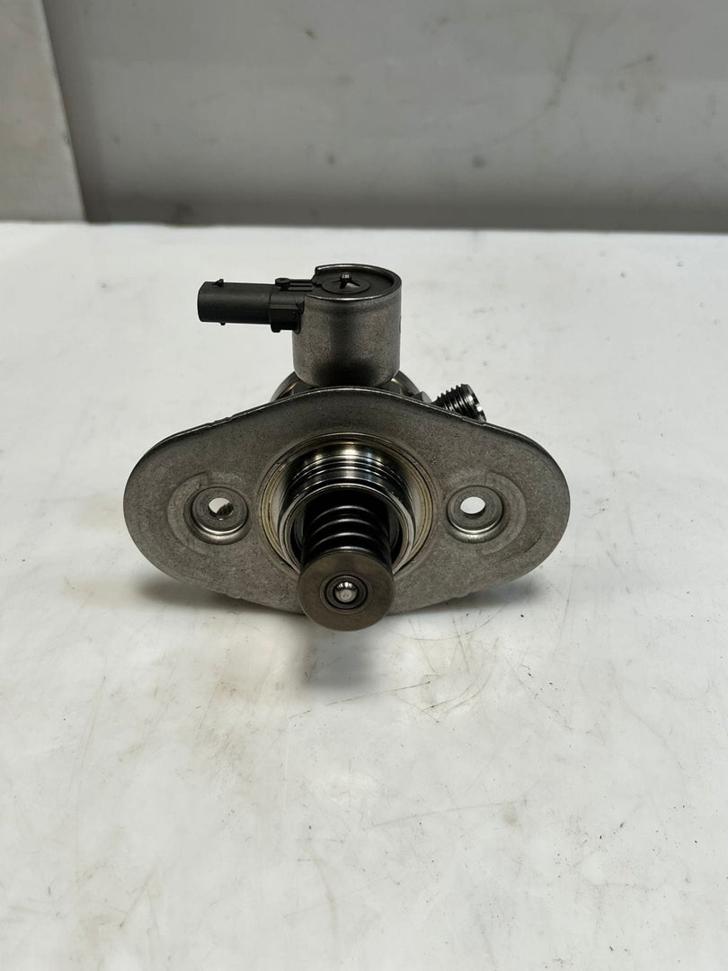 BMW MINI F55 F56 F57 1.2 Petrol B38A12A B38 High Pressure Fuel Pump 7636881