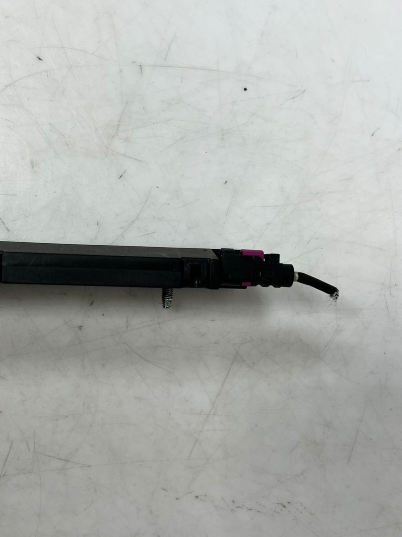 2011-2015 BMW 550i 5 Series F07 GT Antenna Amplifier 9247142 OEM