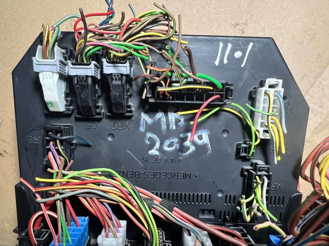 Mercedes W221 S-Class Front Fuse Relay Box SAM Control A221 5404650 A221 5401101