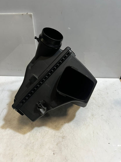 BMW 1 3 5 Series F20 F22 F30 F32 F36 B48 Air Filter Box MAHLE 8601677 OEM