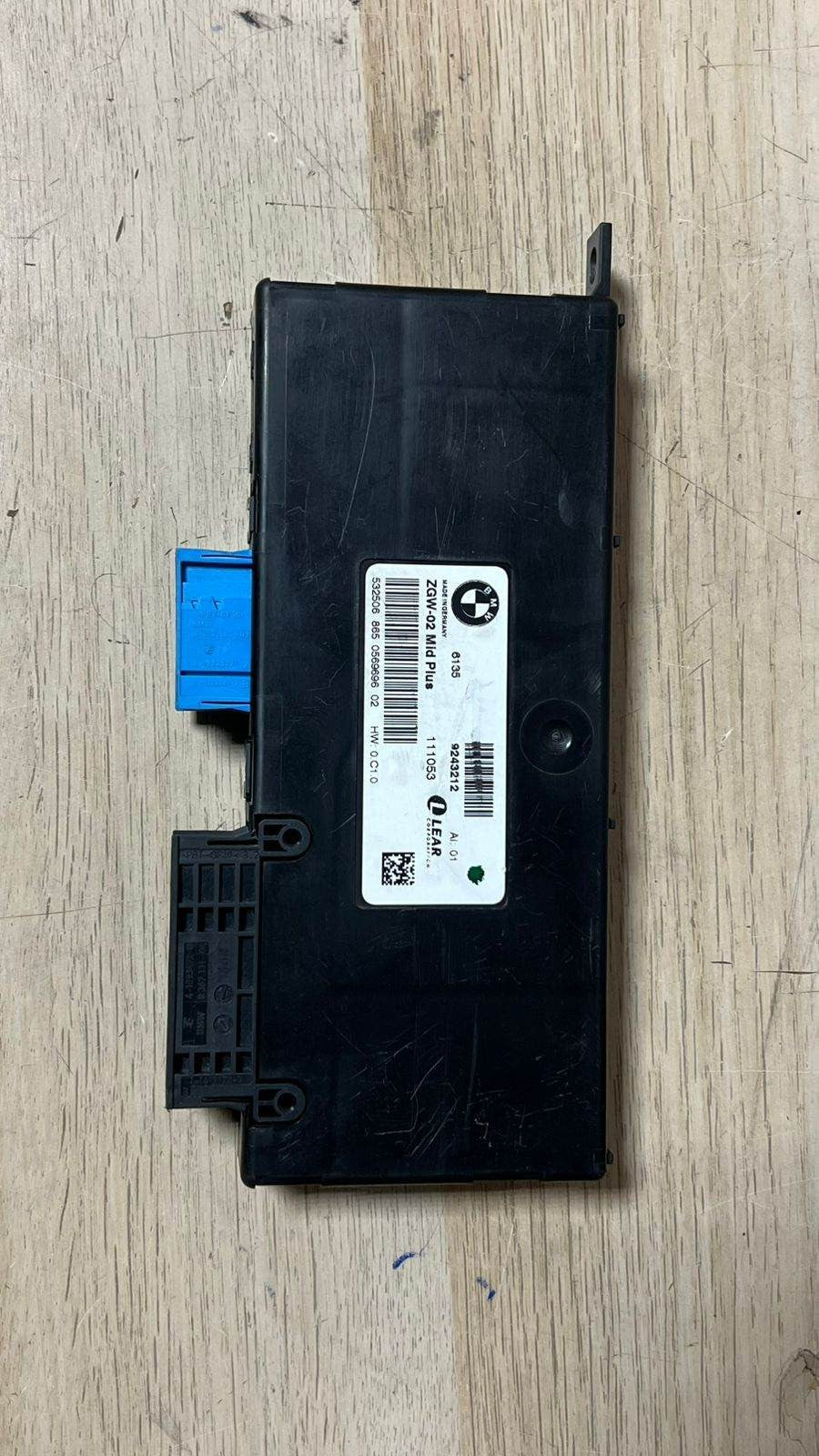 2010-16 BMW 550i Central Gateway Control Module 9243212 F06 F12 F13 6' F10 5'