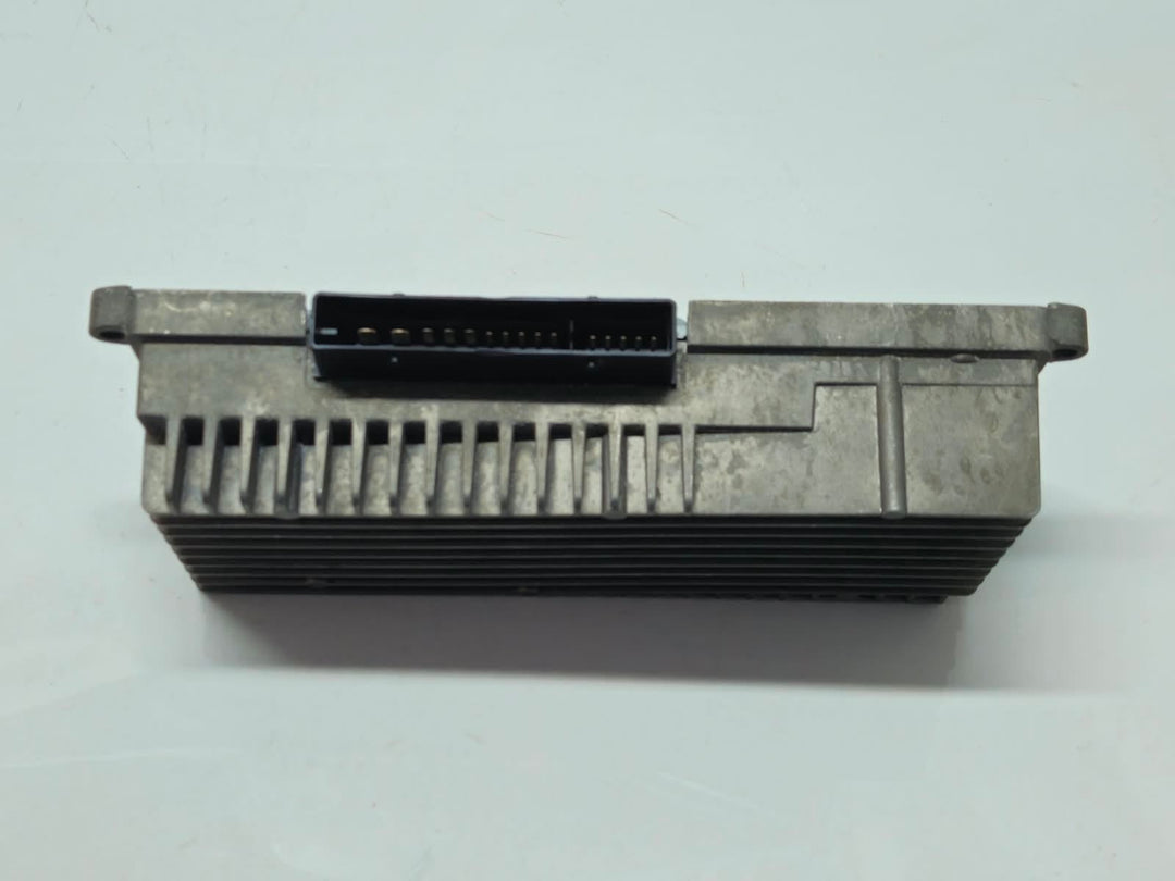 8R0035223H-2013-2017 Audi Q5 A4 A5 Audio Sound Amplifier OEM