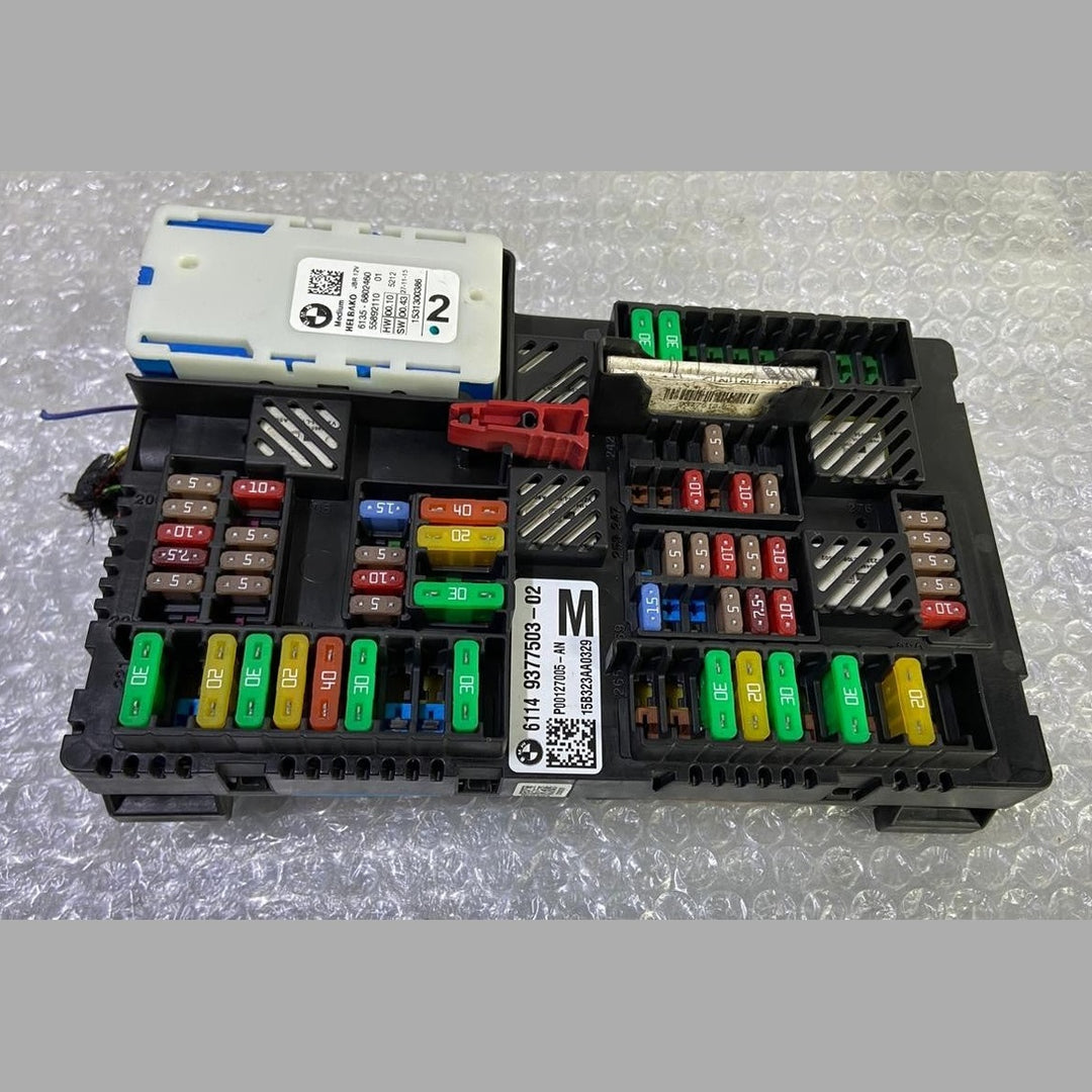 OEM BMW 740 750 G11 G12 REAR POWER DISTRIBUTION FUSE RELAY BOX MODULE 9377503