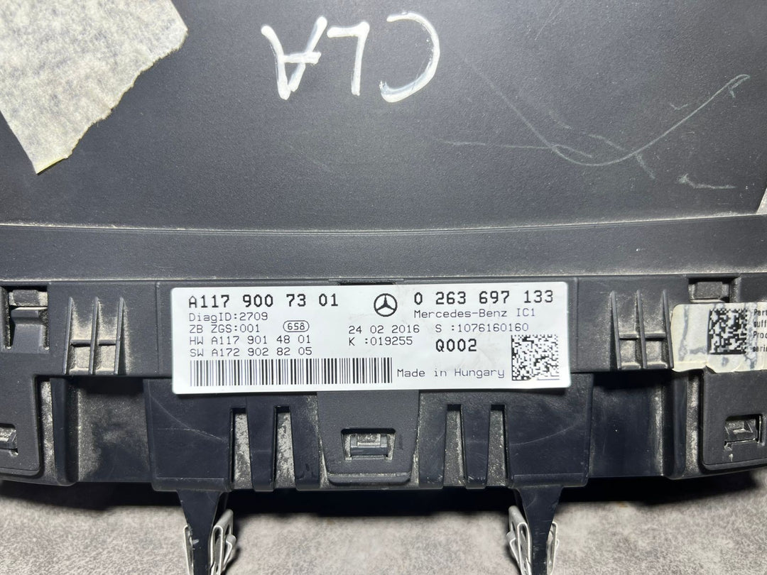 14-17 Mercedes-Benz W117 CLA 250 Instrument Cluster Speedometer A117 9007301 OEM