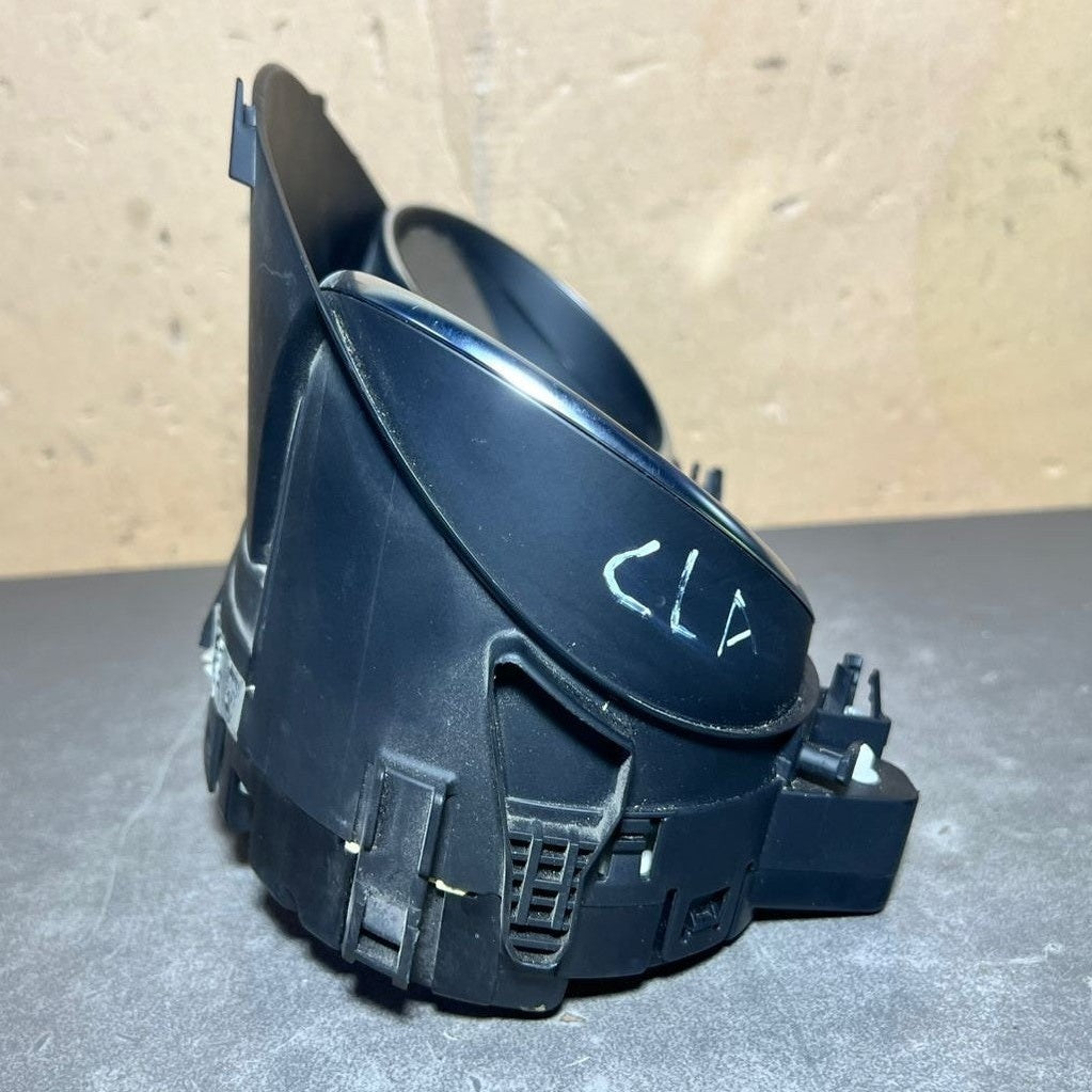 14-17 Mercedes-Benz W117 CLA 250 Instrument Cluster Speedometer A117 9007301 OEM