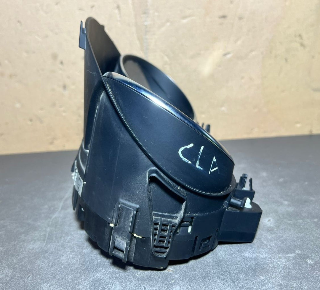 14-17 Mercedes-Benz W117 CLA 250 Instrument Cluster Speedometer A117 9007301 OEM