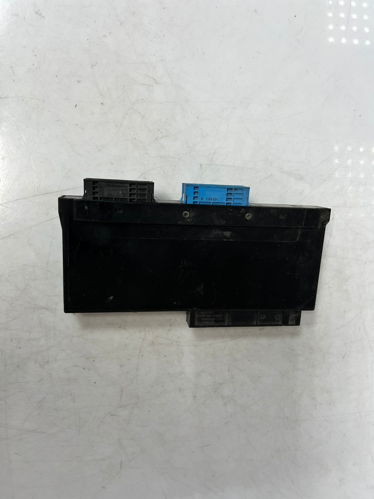 BMW E87, E90, E91, E92, E93 M3 328i, 335xi, 3' Body Control Module 9176877 OEM