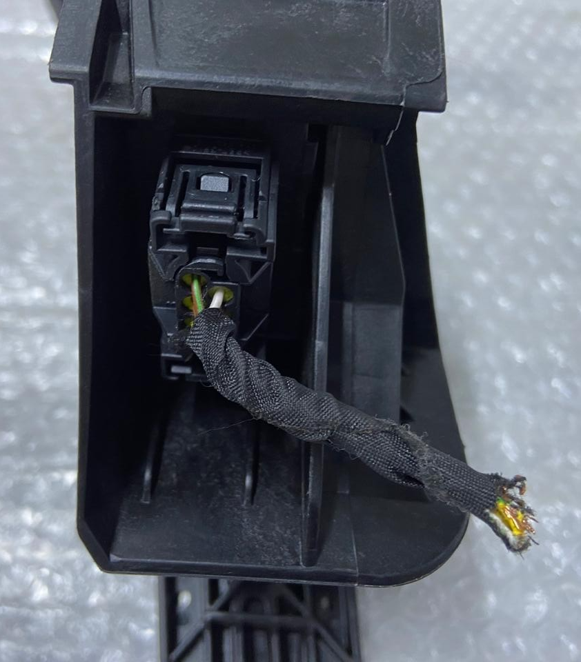 OEM BMW F44 G20 G21 G26 X3 G01 X4 ACCELERATOR PEDAL THROTTLE PEDAL GAS- 6889820