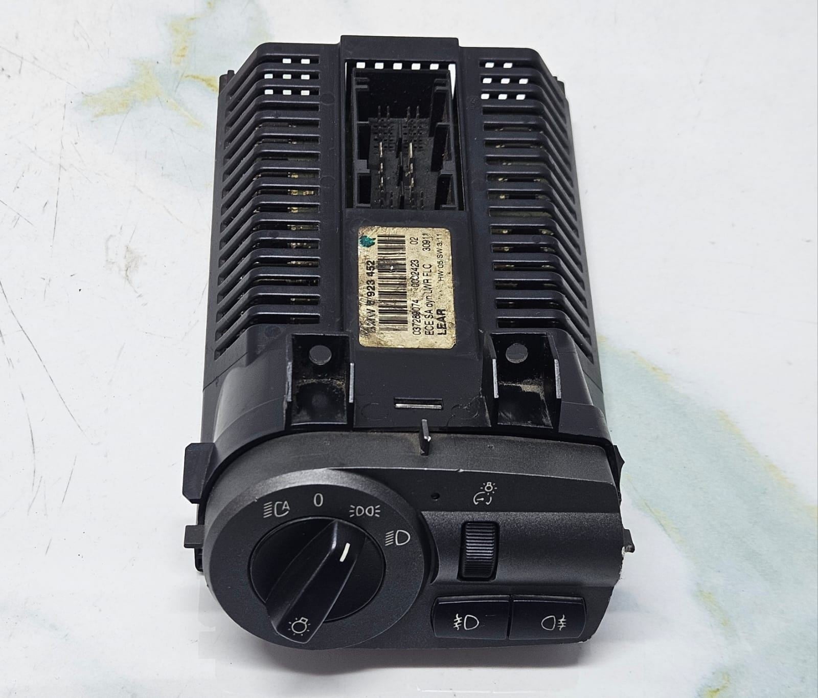 2003-2008 BMW Z4 Auto Headlight Switch 6923452 OEM