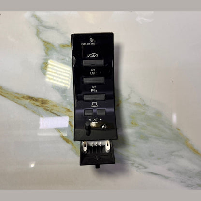 2007-2009 Mercedes-Benz S550 Switch Strip A 221 870 15 58 S-Class W221