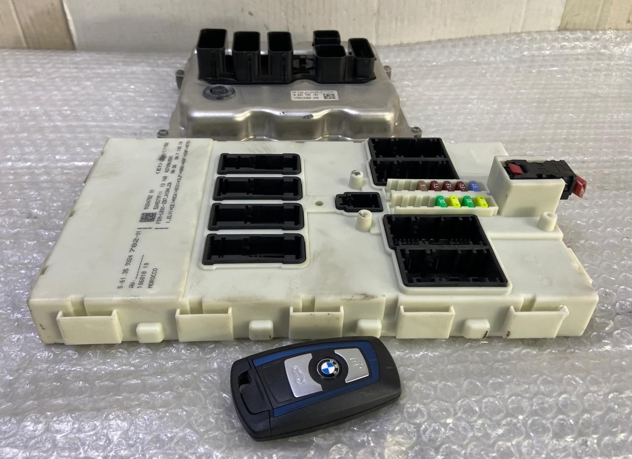 OEM BMW F22 N20 ENGINE CONTROL UNIT DME ECU SET 8631725 BOSCH