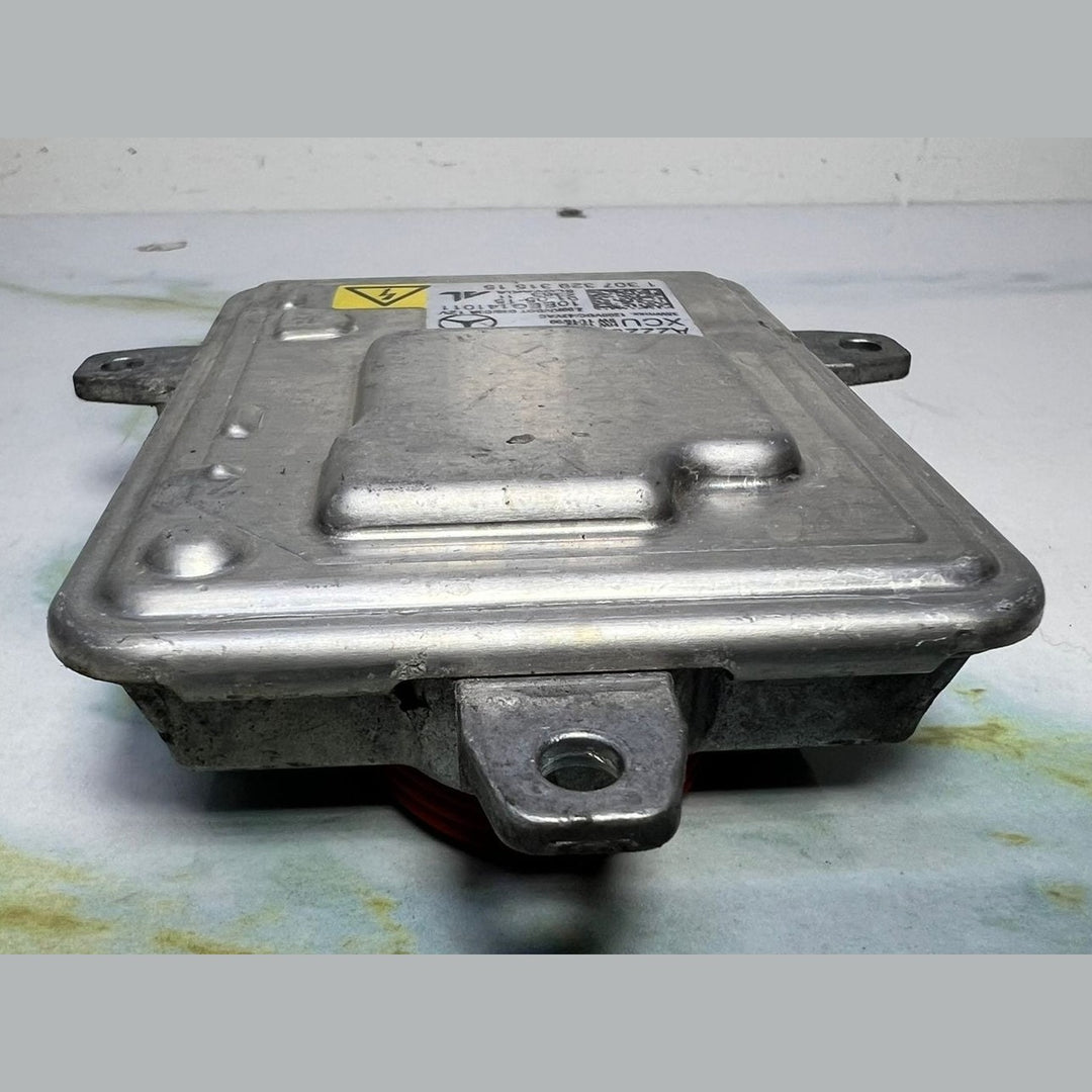 2014-2016 Mercedes-Benz CLA250 Xenon Headlight Ballast Control Unit A2229003300