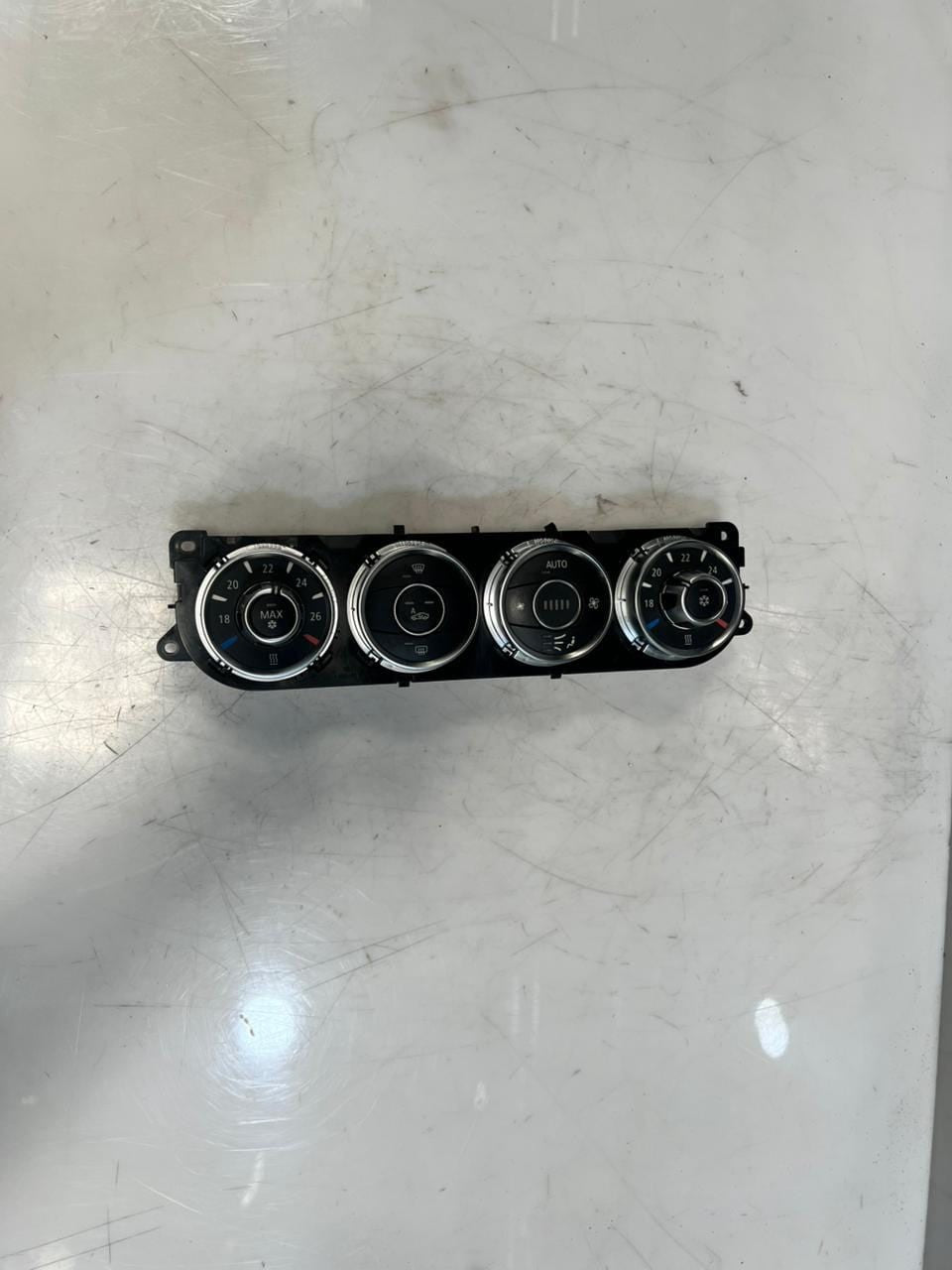2009-2016 BMW Z4 E89 35IS Automatic Air Conditioning Control Unit 9205359 OEM