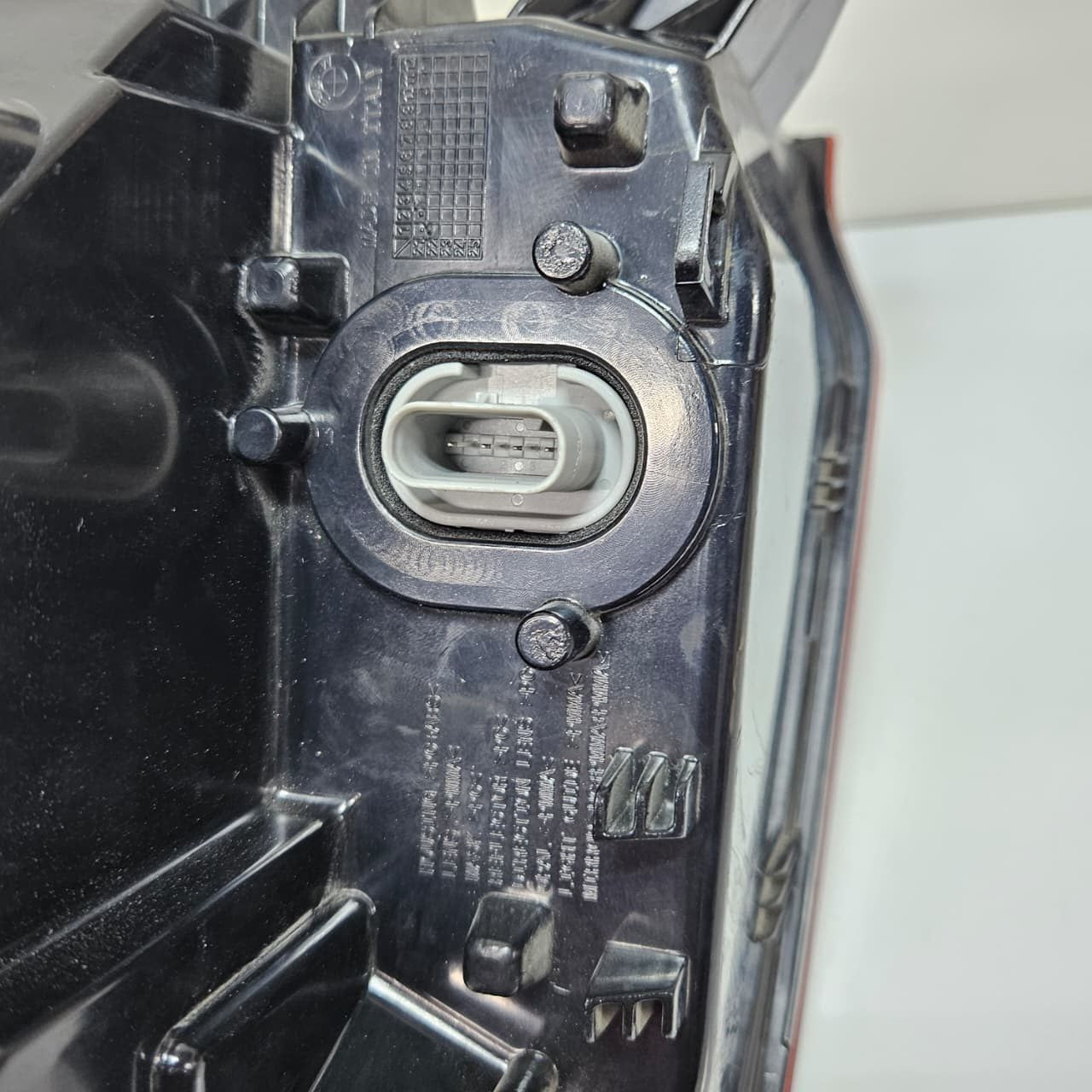 2018-2023 BMW X2 F39 xDrive RIGHT Tail Light F03688100