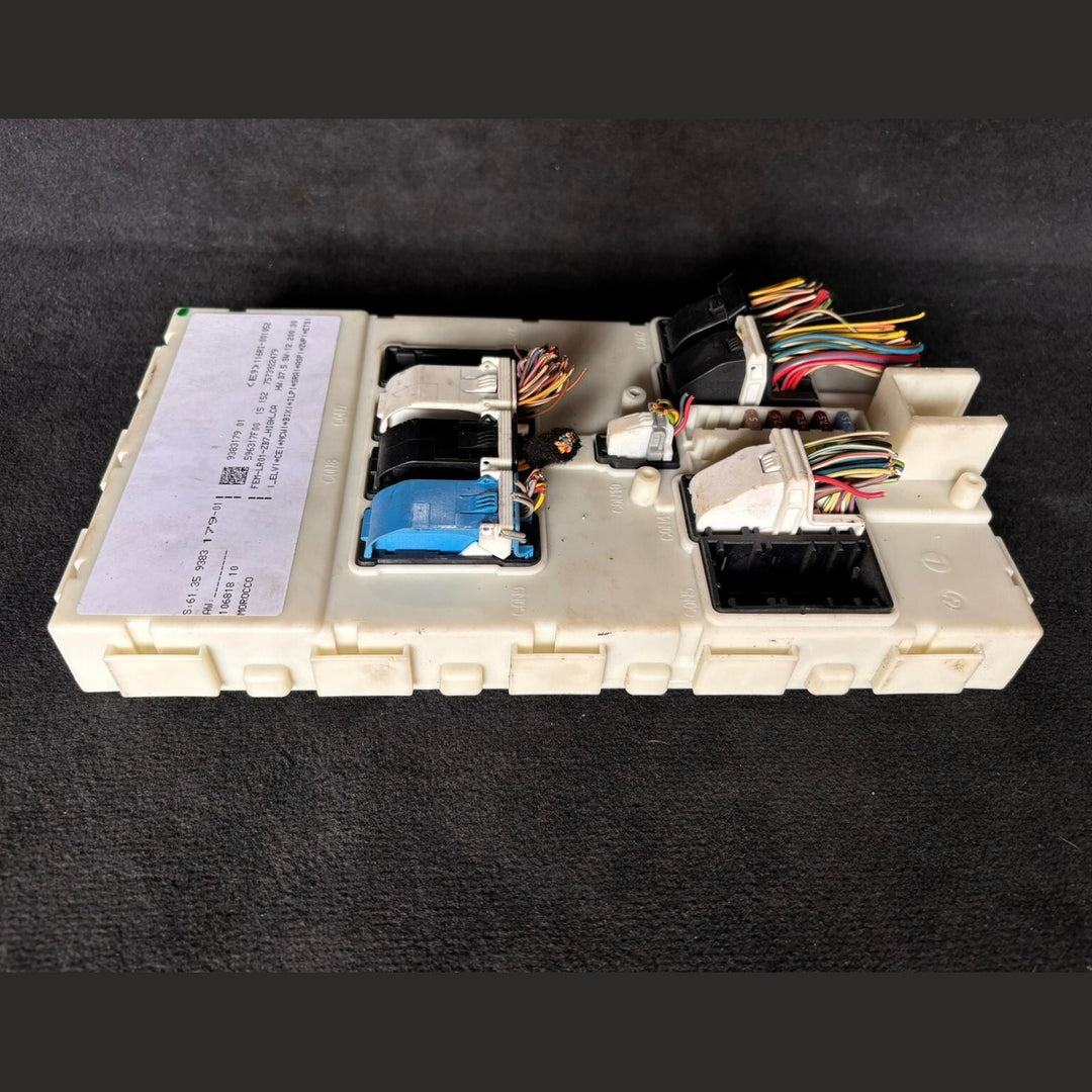 BMW F20 F21 LCI 116d B37 ENGINE CONTROL UNIT SET  DDE ECU  + FEM + Key - 8587952