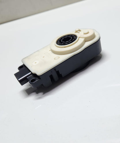 2020 BMW 330i Air Flap Motor Actuator 9464870 3 Series G20 G21 OEM