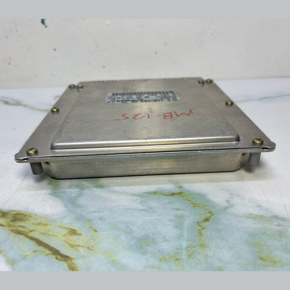 2001-2005 Mercedes-Benz C320 Engine Control Module A1121532679 W203 C320, CLK320