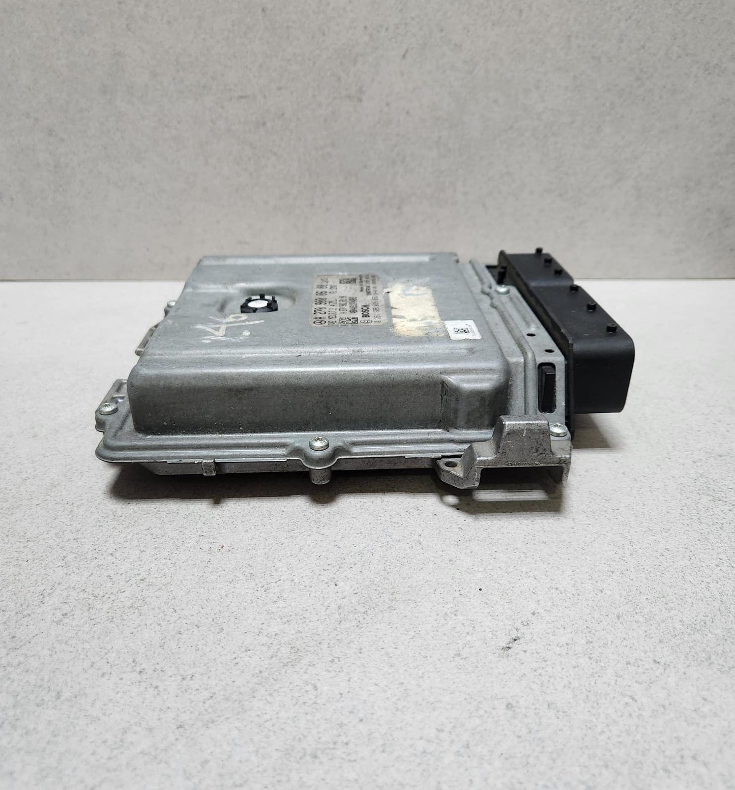 2012-2015 Mercedes-Benz B180 Engine Control Unit A2709000600