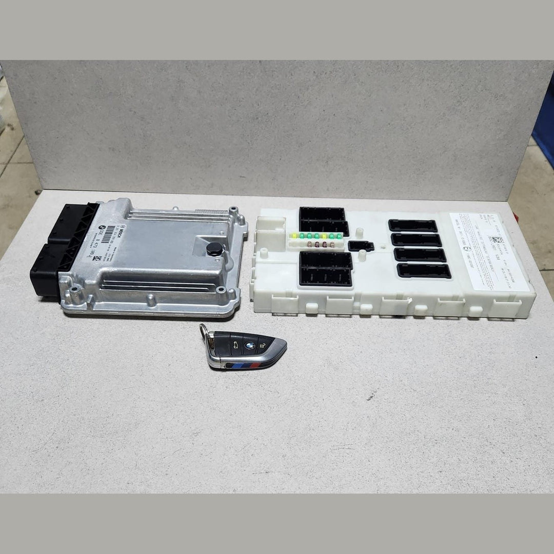 BMW Engine Control Unit DDE 8473189 X5 F15 3.0 N57 DIESEL ECU SET 2017