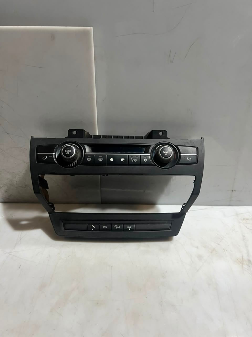 2006-2013 BMW X5 E70 and X6 E71 A/C Climate Control Unit 9178065 OEM