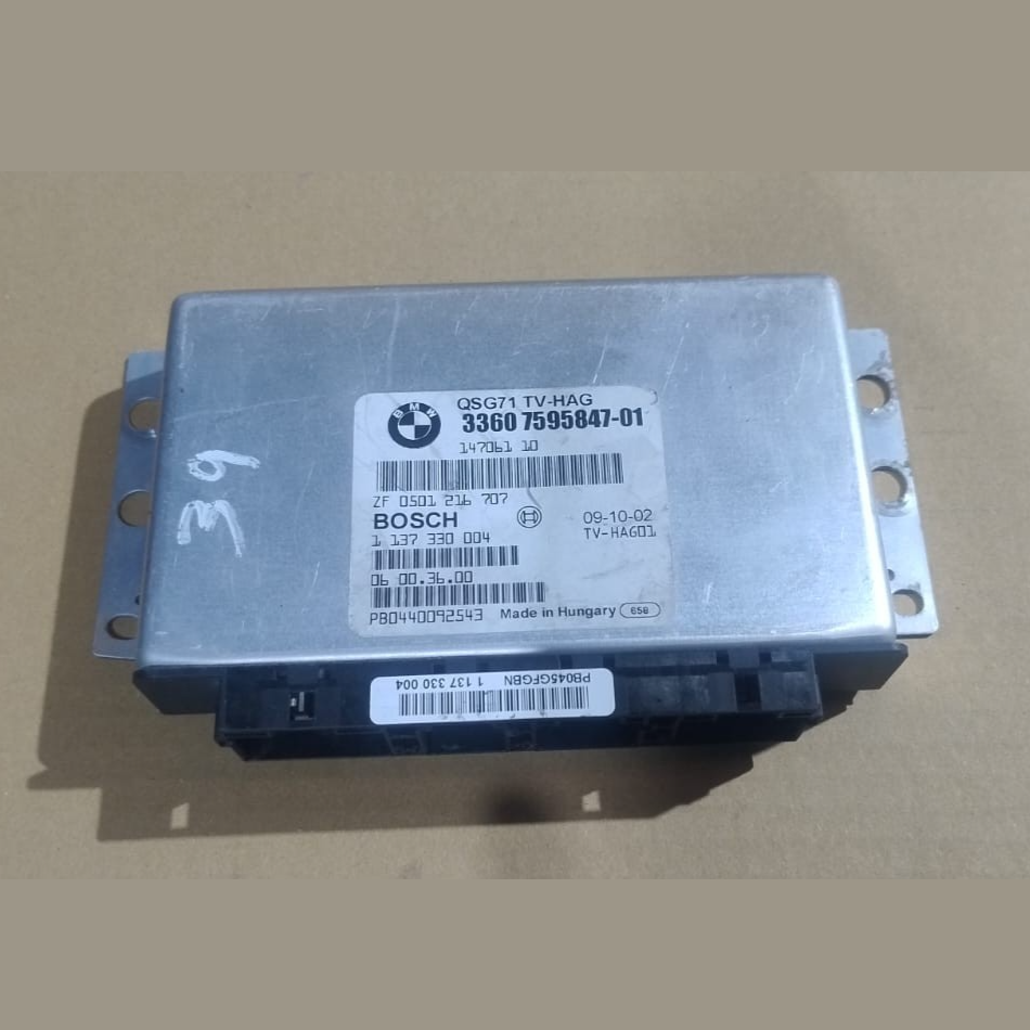 BMW E70 E71 X5M X6M REAR DIFFERENTIAL LOCK CONTROL MODULE 7595847