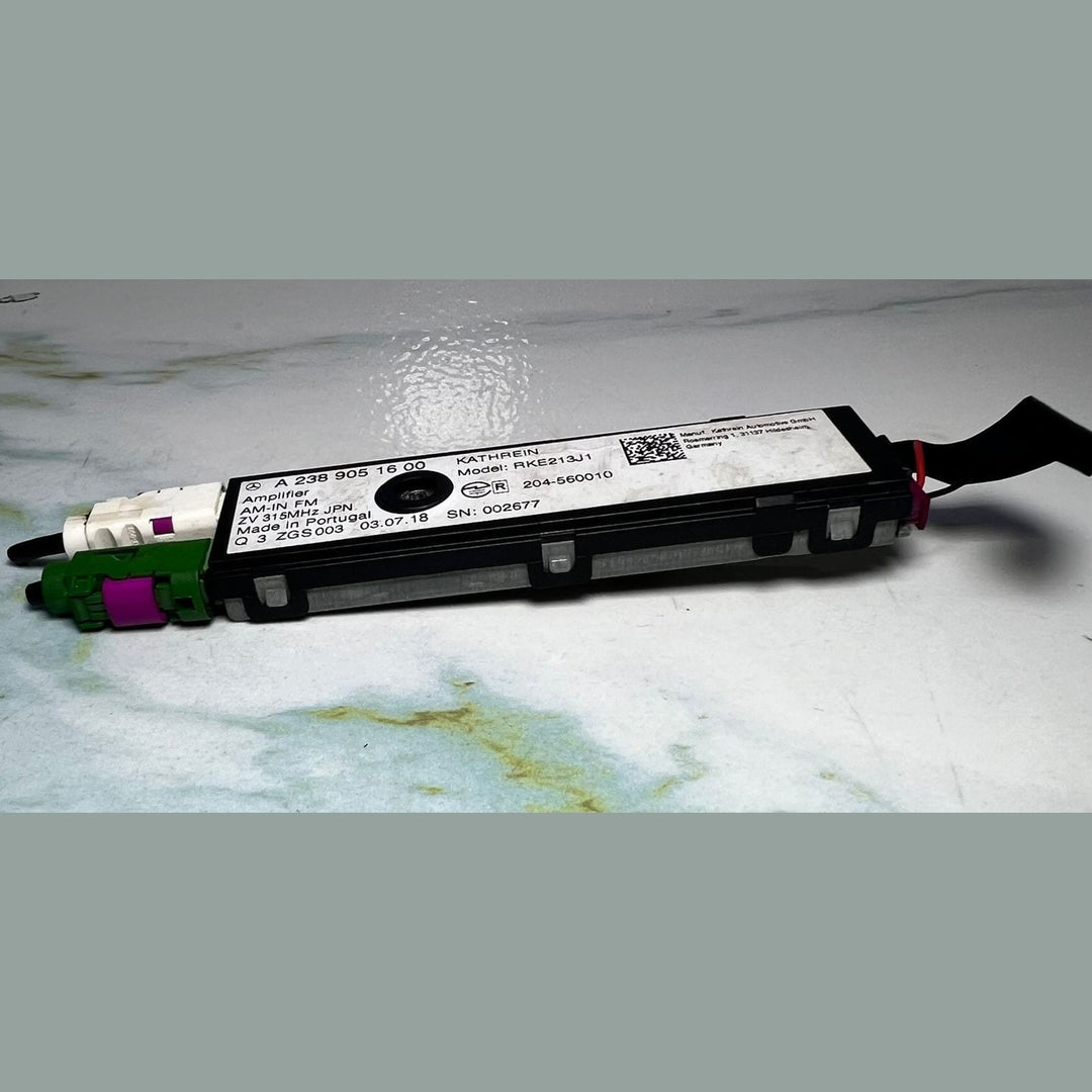 Mercedes Antenna Amplifier A2389051600