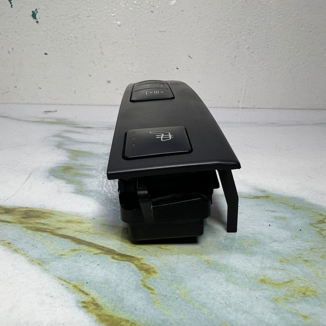 2010-2013 Mercedes E350 Heated Seat Control Switch A2128202510 E-Class W212 W207