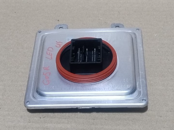 BMW G05 R LED HEADLIGHT CONTROL MODULE ADAPTIVE BALLAST US - 7933359