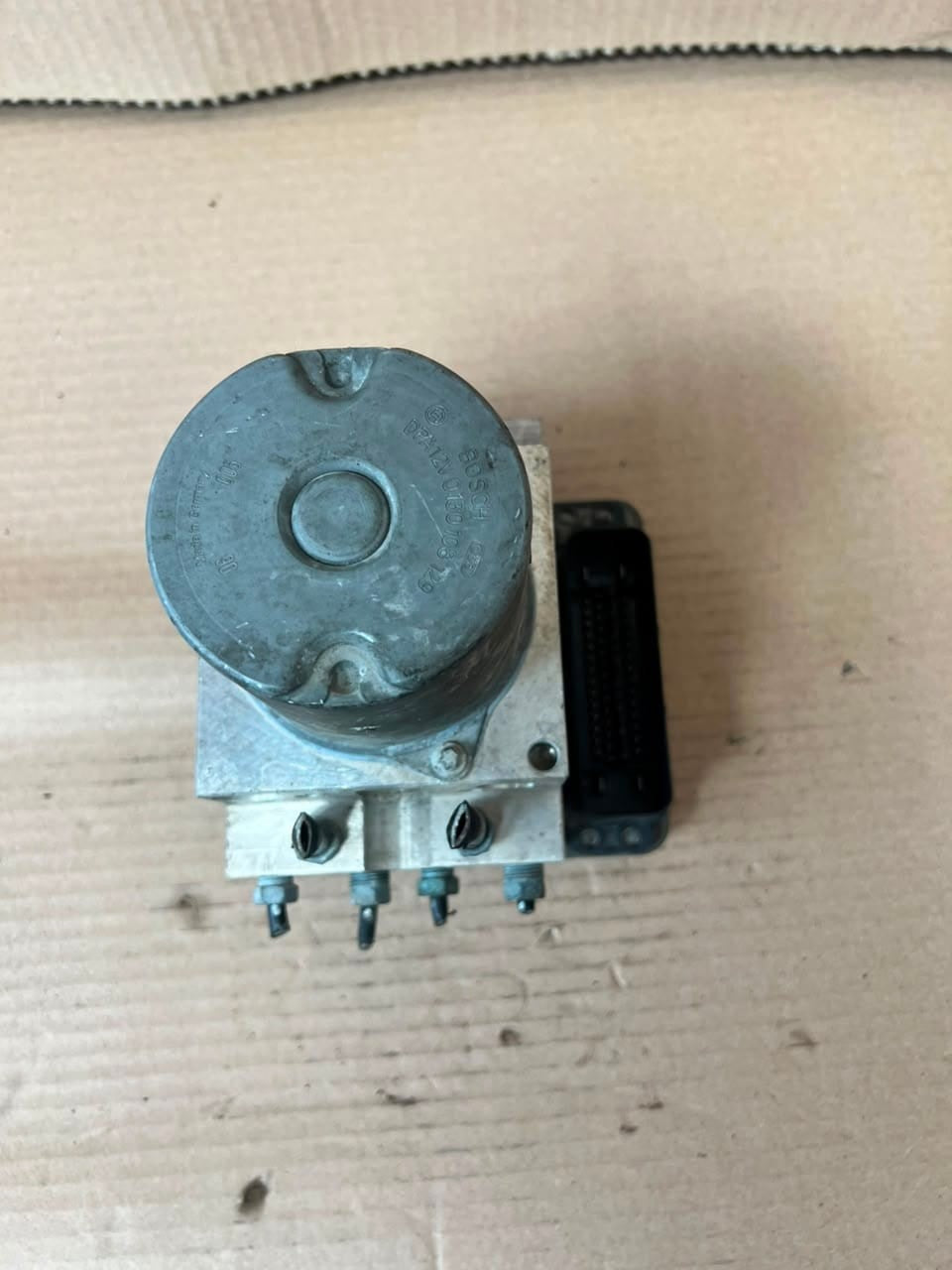 2010-2011 BMW X5 E70 and X6 E71 ABS DSC Pump Control Unit 6793492 OEM
