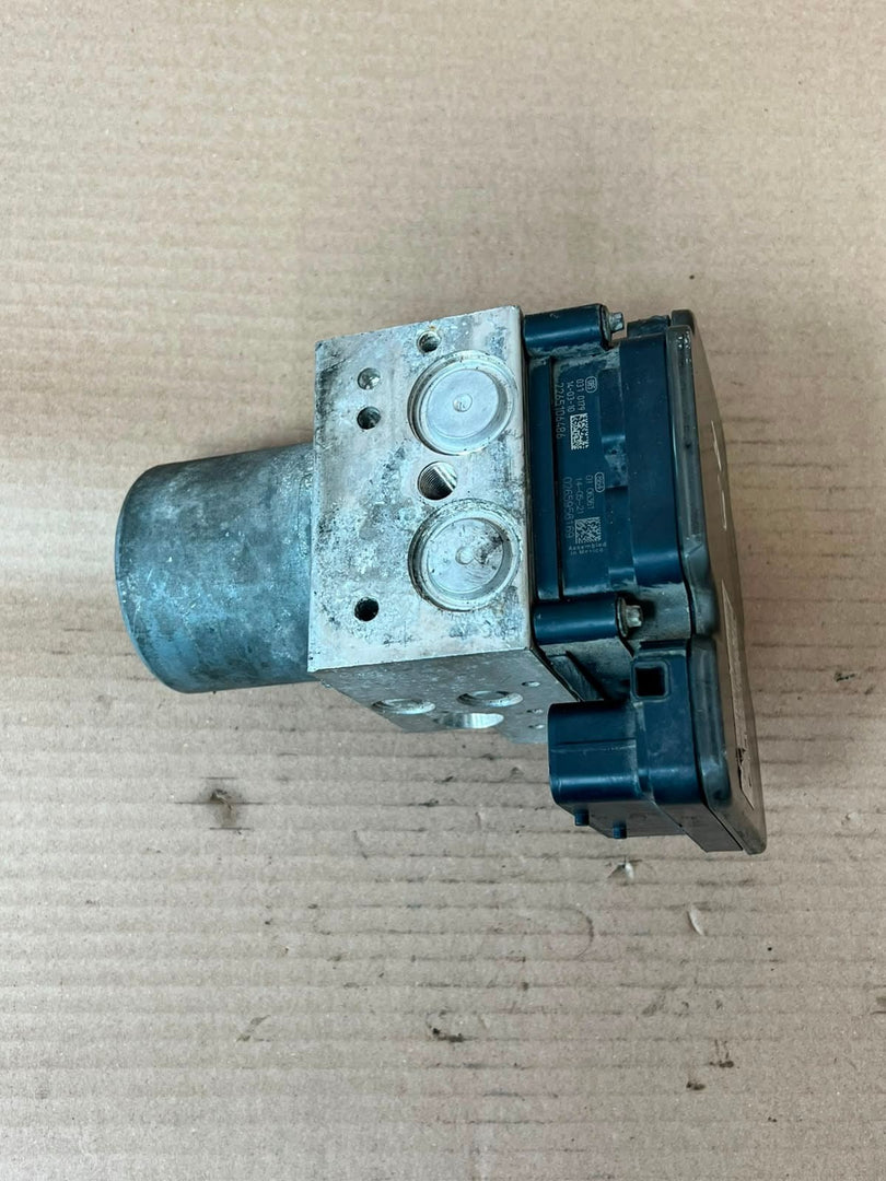 2013-2018 BMW X5 F15 ABS BRAKE Pump CONTROL Module 6870183 OEM