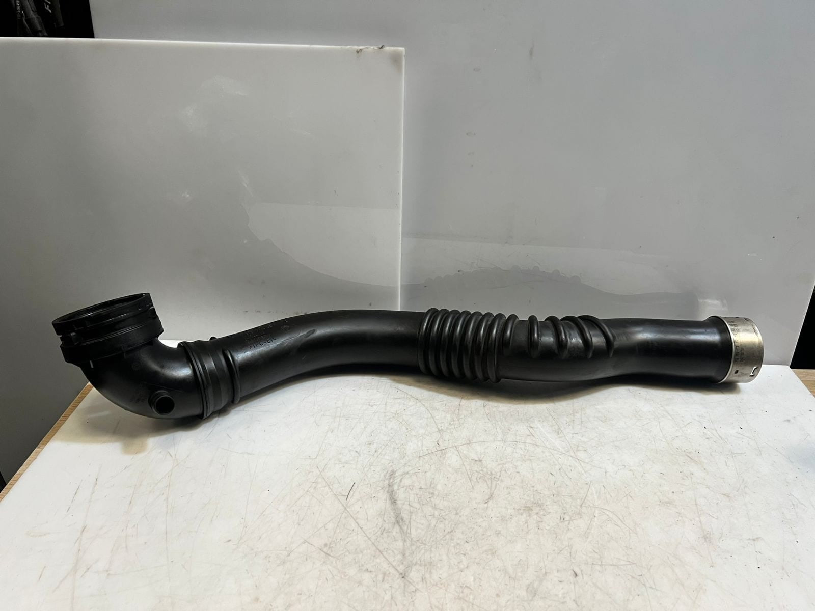 2012-2016 BMW 328i F32 F33 F36 F30 F31 N20 Turbocharger Intercooler Pipe 7597592