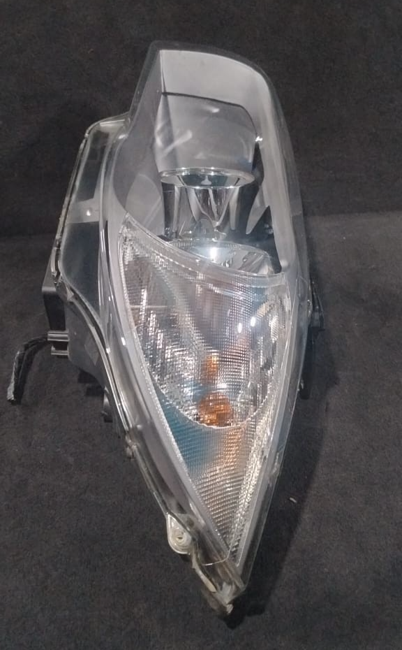 BMW 1 SERIES E81 E82 E87 E88  LEFT SIDE  HEADLIGHT LAMP  -7249651
