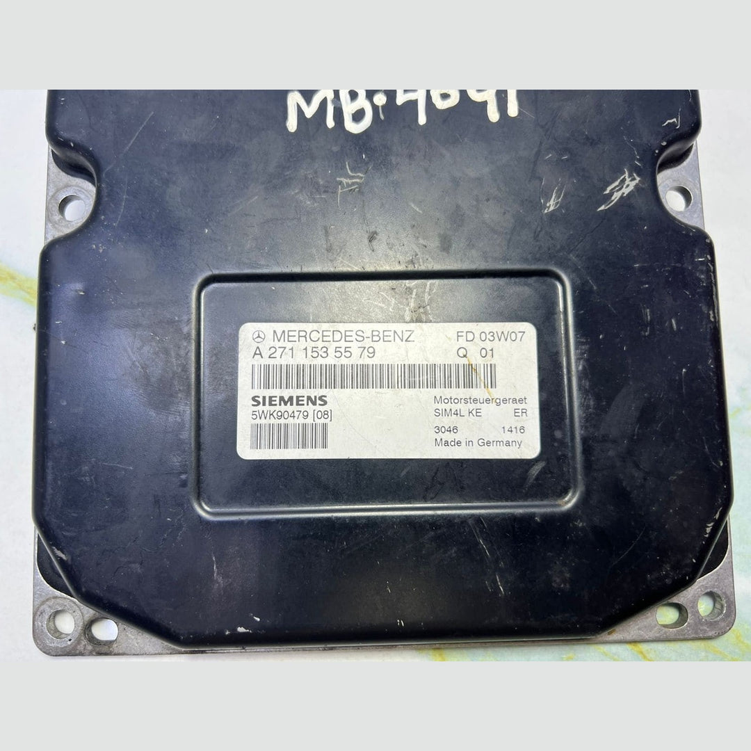 Mercedes Engine Control Unit A2711535579 W203 C180 C-Class Siemens