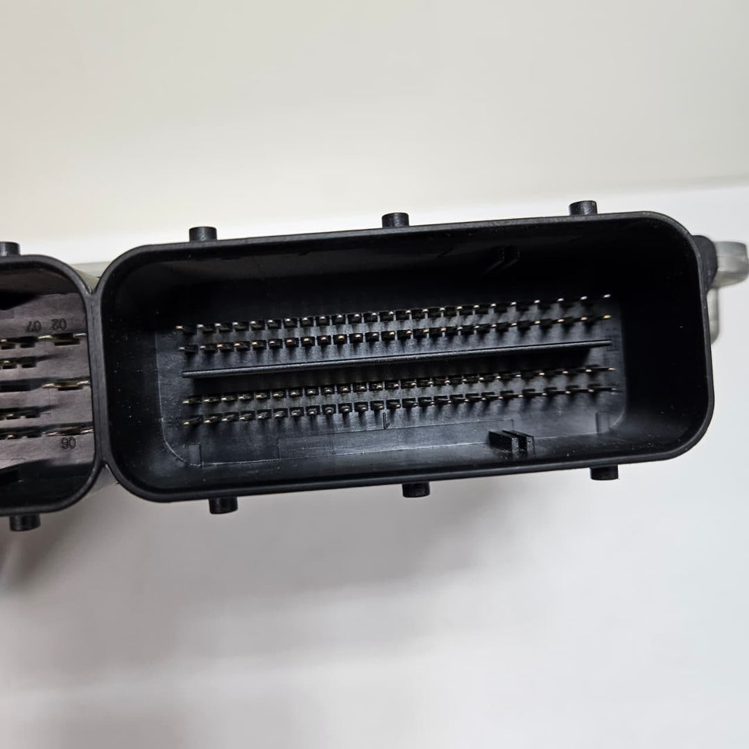 2013 BMW X5 F10 F07 F15 with N57 Engine Control Unit DDE 8573789 OEM