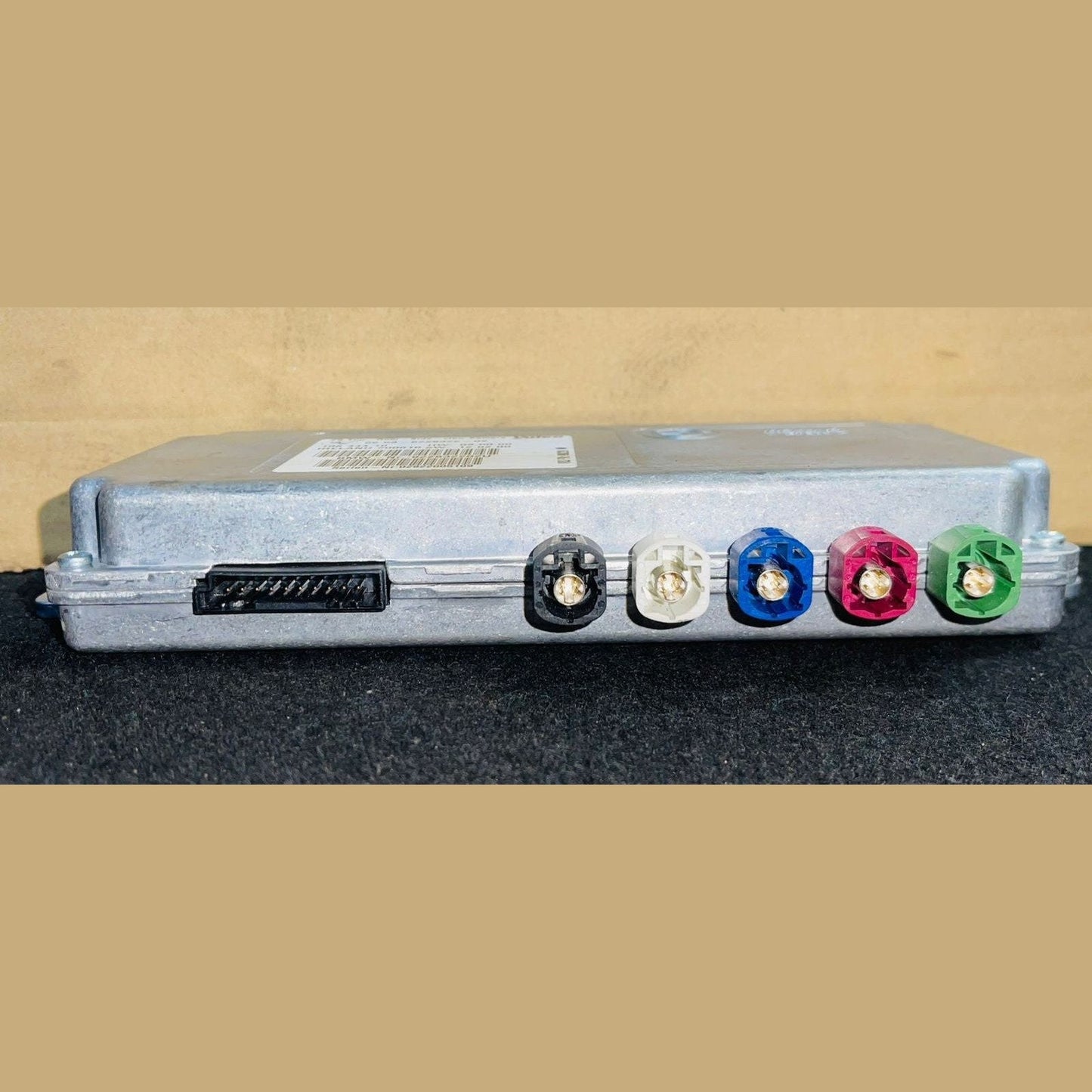 BMW Camera Control Module BMW F10 550i, F12 535i, 650i 2011-2016 models 9228322