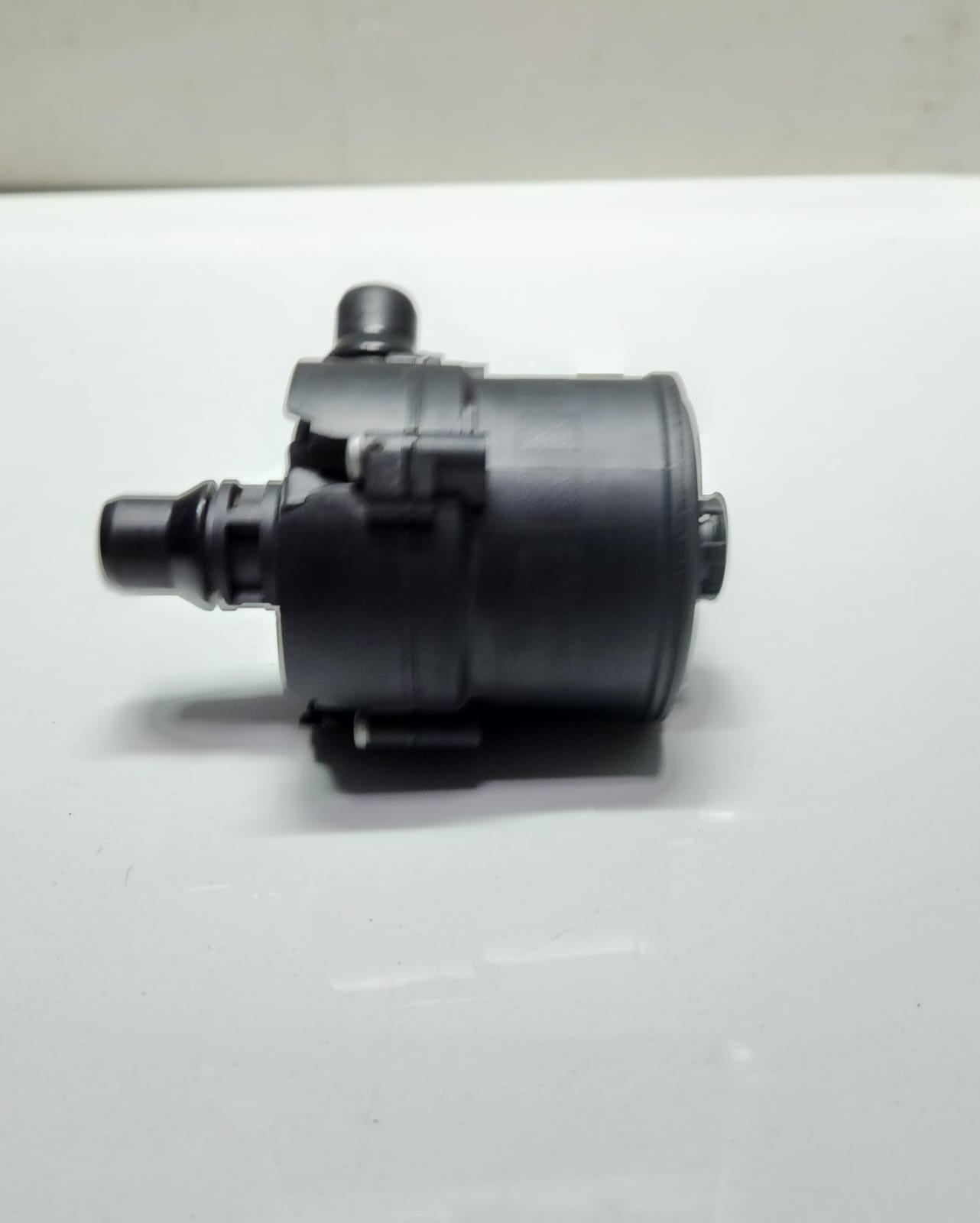 2016 BMW X3 Auxiliary Water Pump 7643949 3 Series F30 F31 F35 OEM