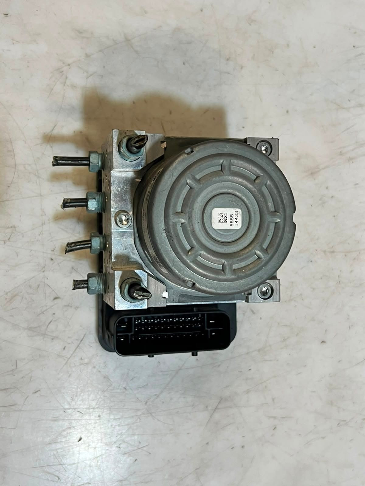2014 BMW 3 Series F20 F30 F31 328i ABS Pump Module 6858953 OEM