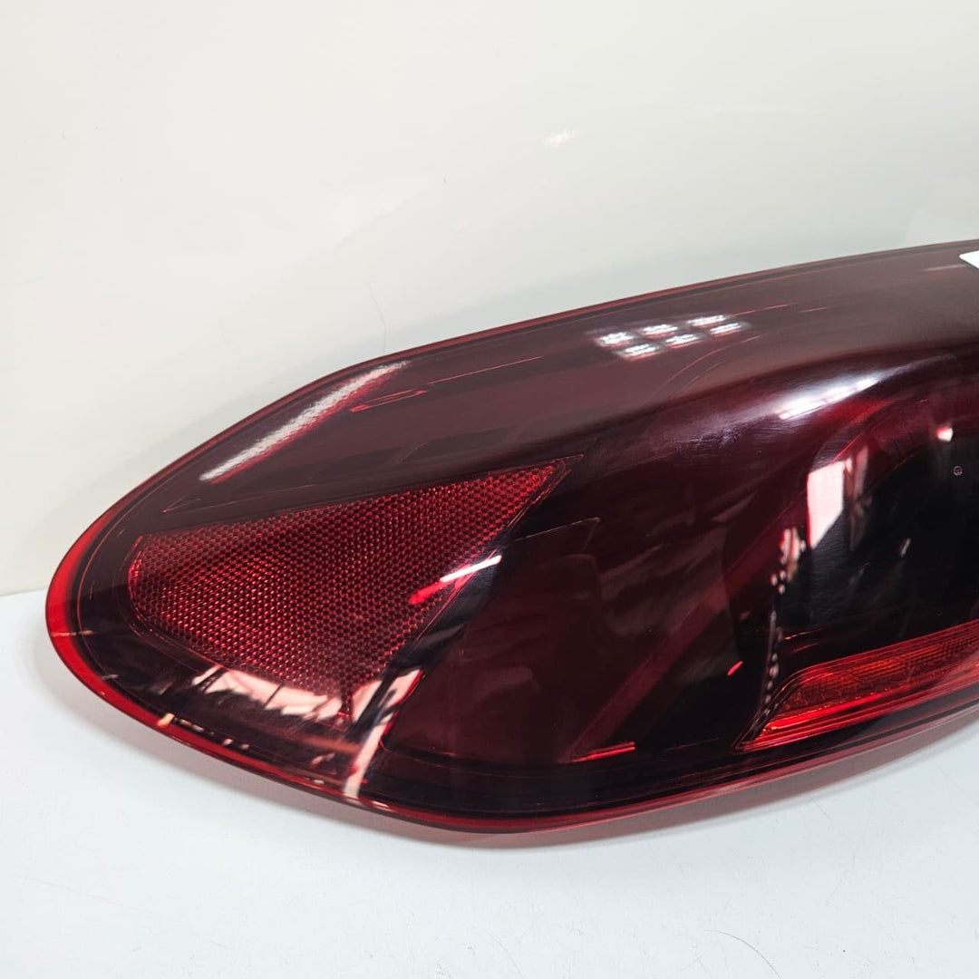 2019 BMW X6 G06 LCI Taillight Led Side Panel Left 7421113