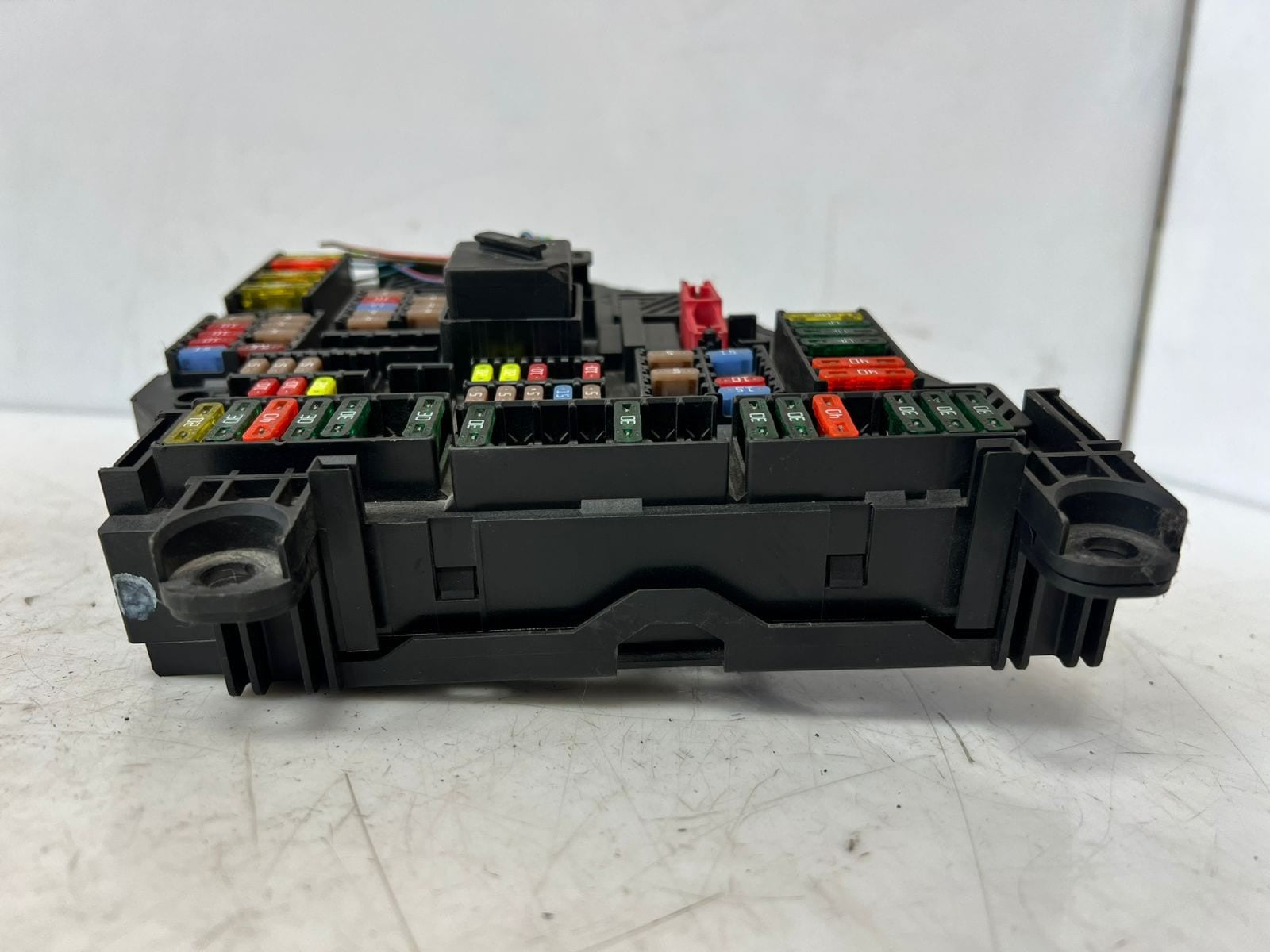 2013 BMW 750i F01 F02 F04 F06 F10 Rear Power Distribution Fuse Box 9264924 OEM