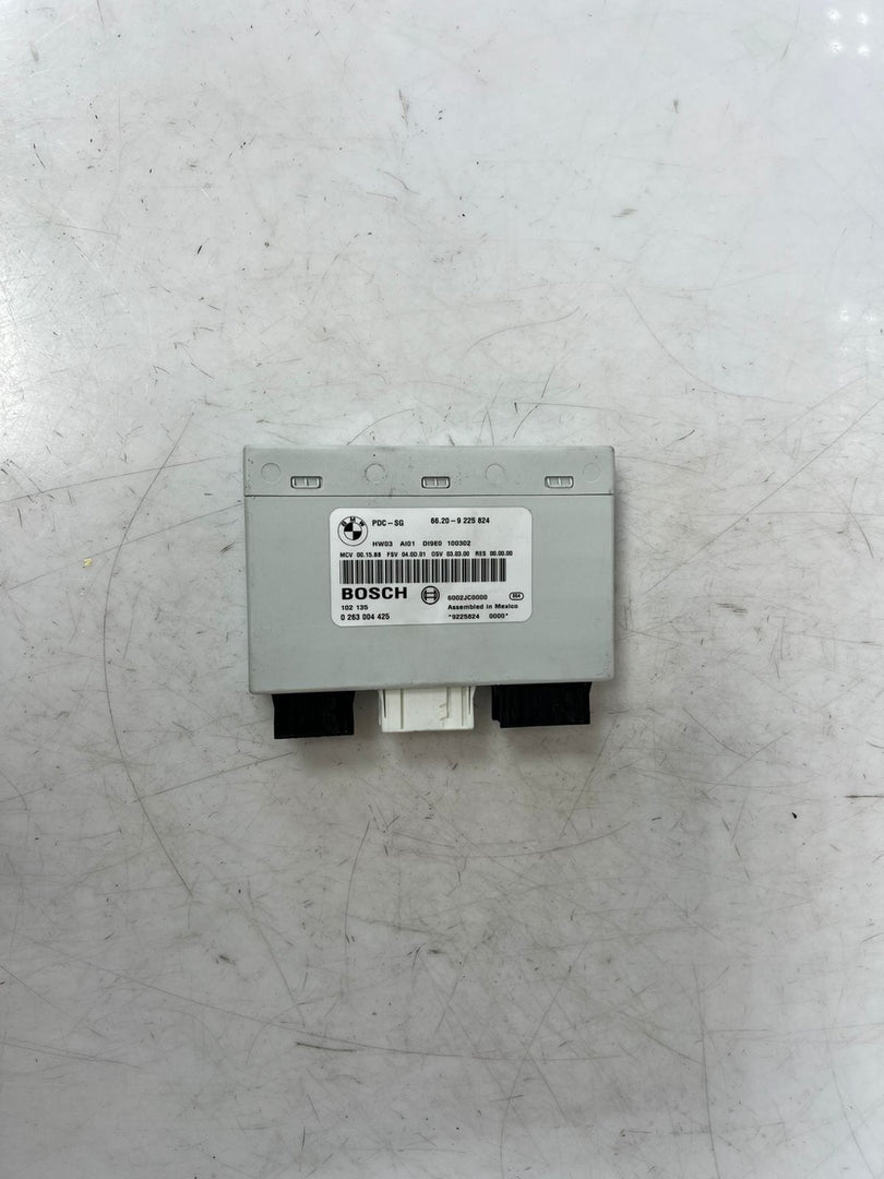 2011 BMW 335is E81 E93 E87 E90 E91 E92 Parking Distance Control Module 9225824