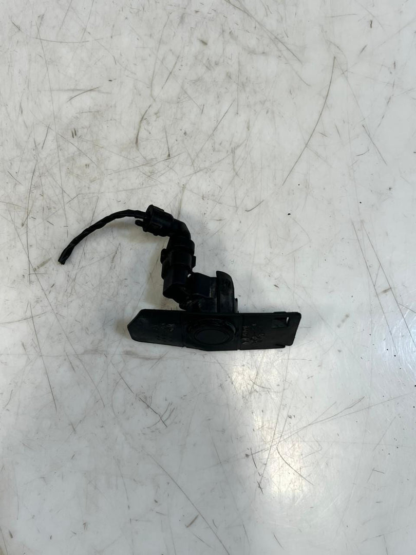 BMW E82 E81 E87 E88 E90 E91 E92 E93 PDC Parking Distance Sensor Front 9196705